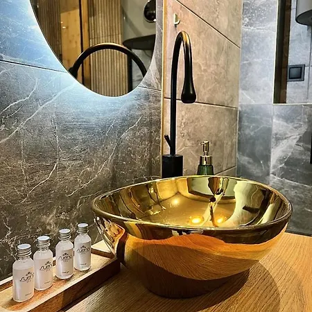 Cudne Manowce וובה