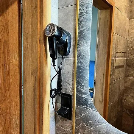 شقة Cudne Manowce *